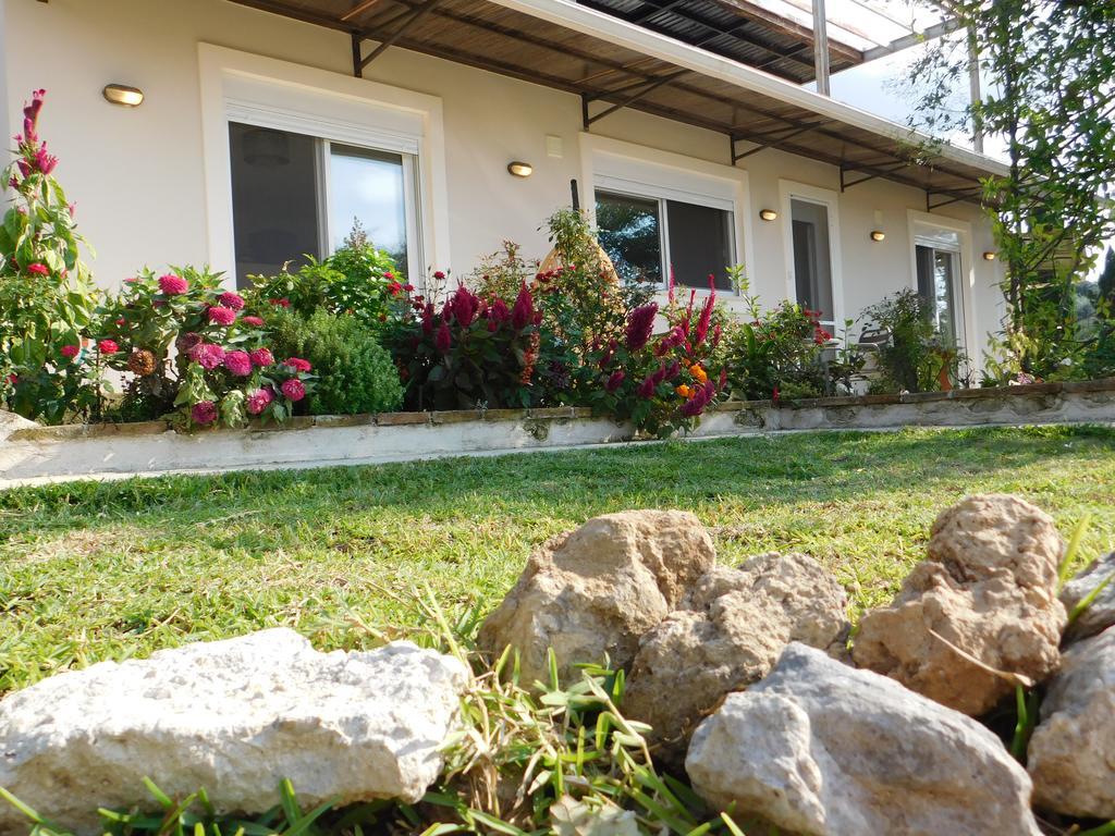 Olga'S Hill Villa Perama  Exterior photo