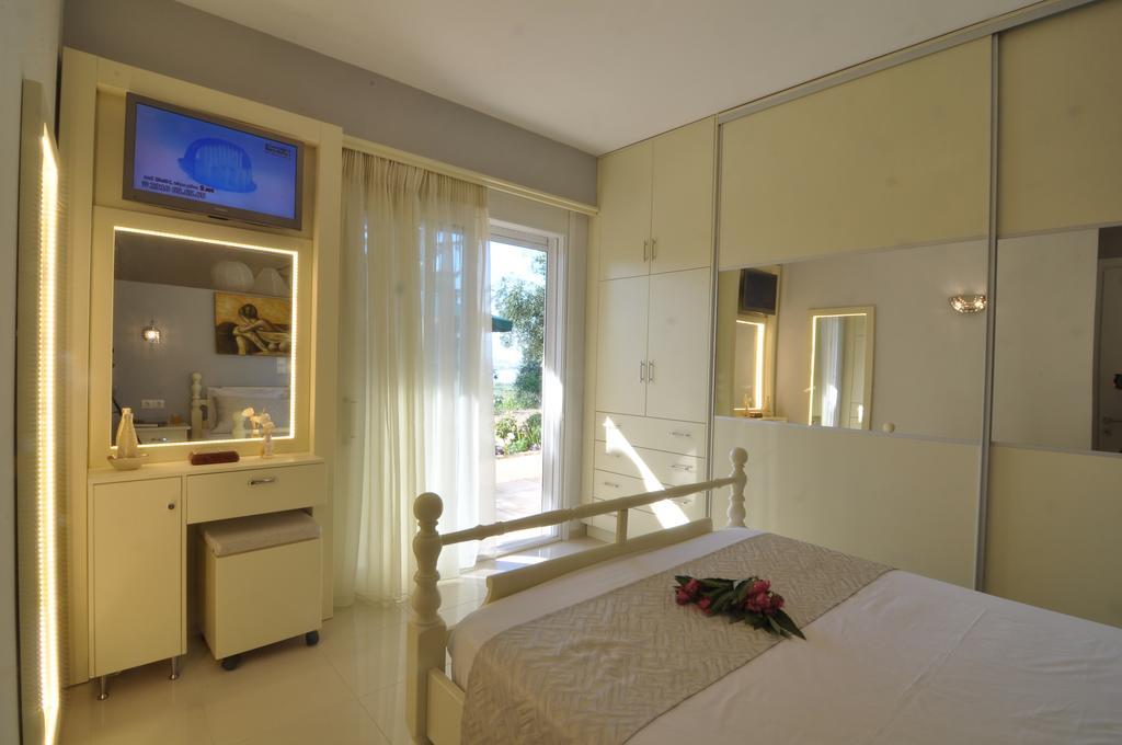 Olga'S Hill Villa Perama  Exterior photo
